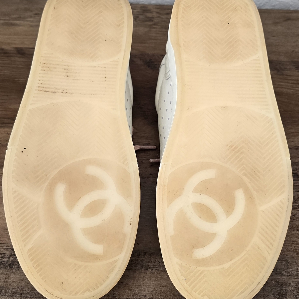 CHANEL White and Pink Women's Sneakers - Picture 3 of 10
